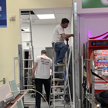 TESCO Roznava, Projekt von HIMM Building
